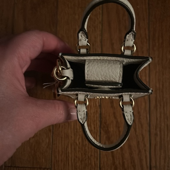 Coach White and Gold Key & Card Holder - Picture 5 of 6